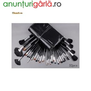Imagine anunţ Trusa Set 32 Pensule Profesionale Machiaj, Par Natural