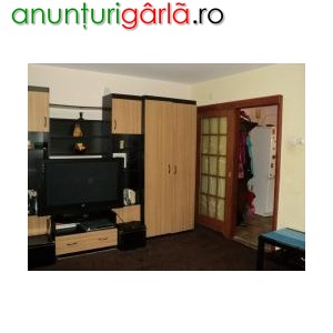 Imagine anunţ De vanzare apartament 3 camere - zona Pajura