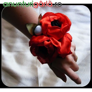 Imagine anunţ Bratari domnisoare de onoare cu flori artificiale, accesorii nunta