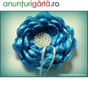 Imagine anunţ Pernita pentru verighete floare turcoaz