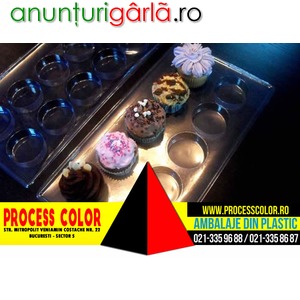 Imagine anunţ Chese plastic transparent pentru prajituri, cupcakes Process Color