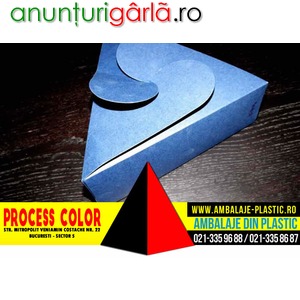 Imagine anunţ Cutii in forma de triunghi pentru tricouri Process Color